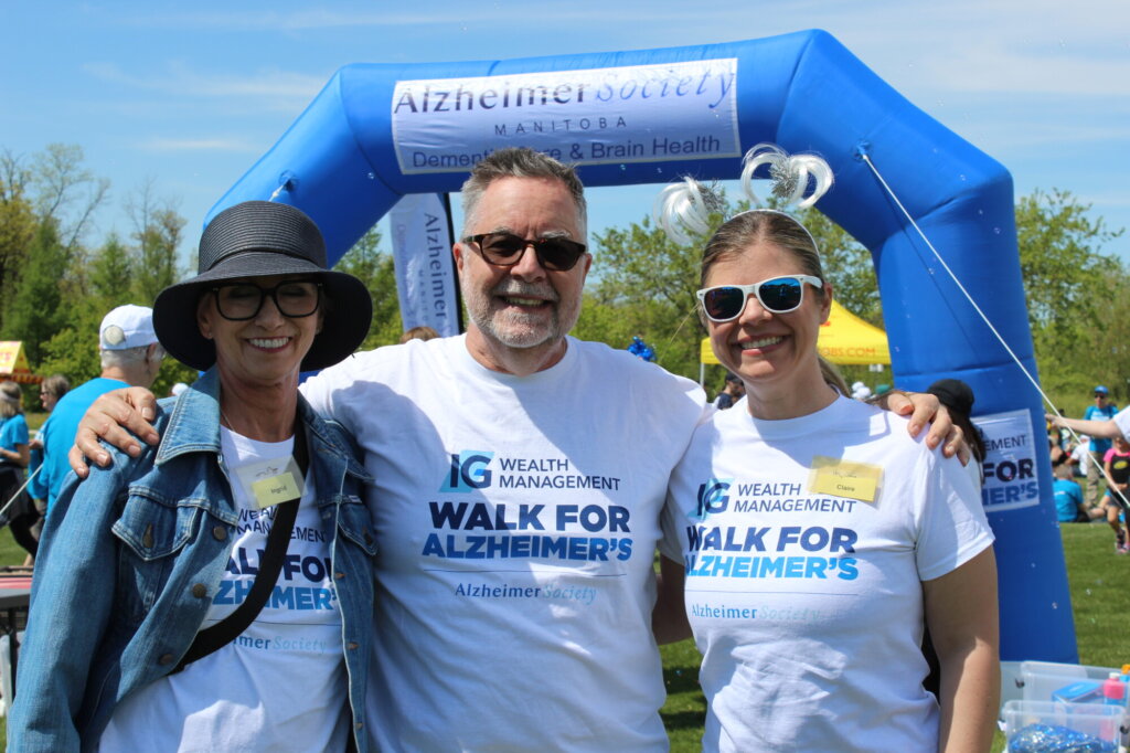 Volunteer with Alzheimer Society